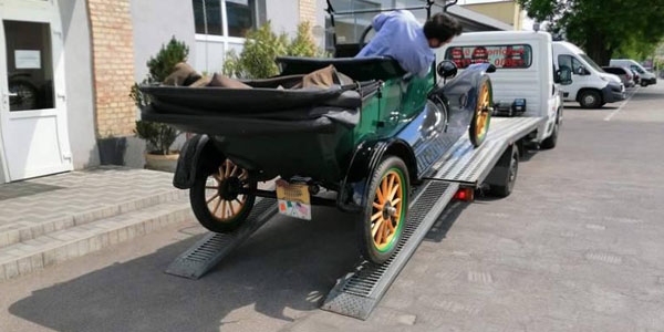 Oldtimer Veterán Autó Szállítás 